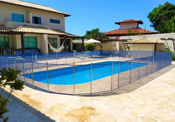 Galeria - Cercas de proteção para piscinas na Região Oceânica RJ