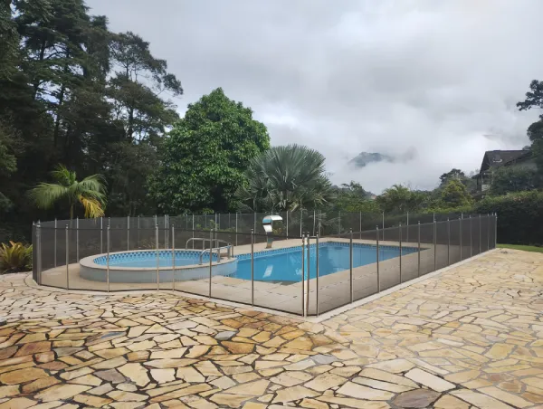 Empresa de Cercas de proteção para piscinas RJ