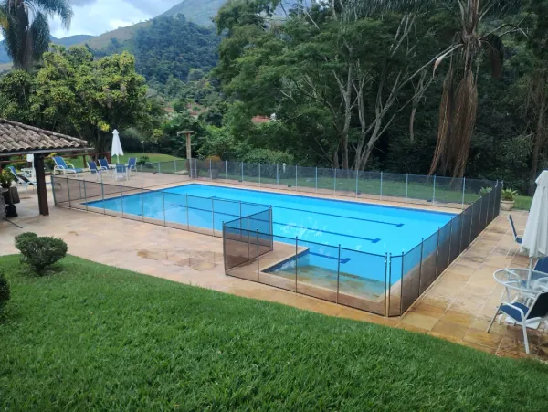 Cercas de proteção 100% removíveis para piscinas RJ
